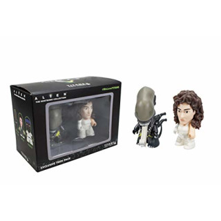Alien Titans Ripley and Xenomorph 3-Inch Mini-Figure 2-Pack