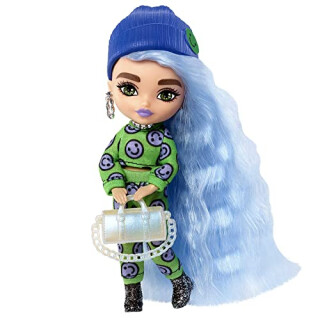 Barbie HGP65 - Extra Minis Puppe (ca 14 cm), trägt 2-teilige Mode mit Emoji-Druck, mit Puppenständer und Zubehör wie Sonnenbrille und Geldbörse, Puppen Spielzeug für Kinder ab 3 Jahren
