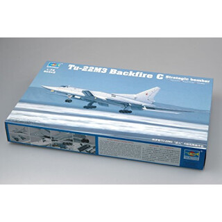 Trumpeter 01656 Modellbausatz Tu-22M3 Backfire C Strategic bomber