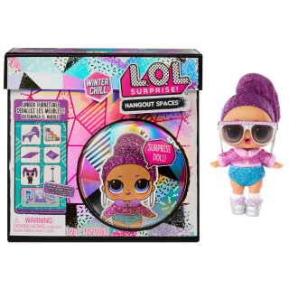 LOL Surprise Winter Chill Hangout Spaces Möbelset - Bling Queen - Mit 10+ Überraschungen inkl. Puppe, Accessoires und Möbel - 2-in-1 Spielset - Tolles Geschenk für Mädchen und Jungen ab 4+ Jahren
