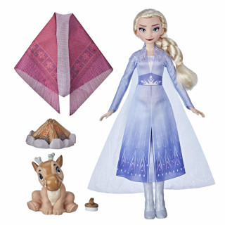 Hasbro Disney Die Eiskönigin 2 Elsas gemütliches Lagerfeuer, ELSA Puppe mit Kleid und langem blondem Haar, Baby-Rentier, Accessoires, ab 3 Jahren
