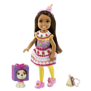 Barbie GRP71 - Club Chelsea Puppe mit Kuchen Kostüm, 15 cm groß, brünett, mit Tier und Anhänger