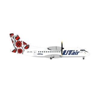 herpa 572651 UTair-Ukraine Modellflugzeug ATR-42-300 UR-UTD Maßstab 1:200-Modellbau Flugzeug, Flugzeugmodell für Sammler, Miniatur Deko, Flieger ohne Standfuß aus Metall Miniaturmodell