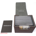 Docsmagic.de Premium Magnetic Sideflip Box 100 Brown + Deck Divider - MTG - PKM - YGO - Kartenbox Braun