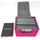 Docsmagic.de Premium Magnetic Sideflip Box 100 Pink + Deck Divider - MTG - PKM - YGO - Kartenbox Rosa